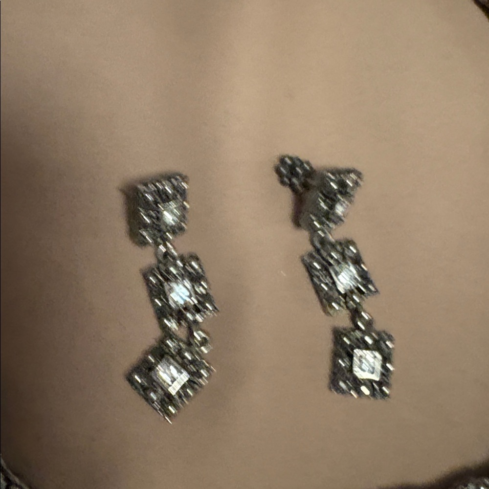 Silver and Black Jewelry Set - Picture 2 of 3